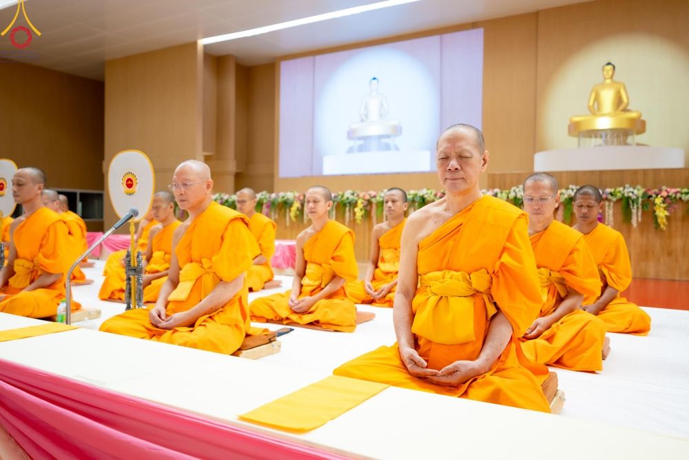 ภาพ No.136843:พิธีถวายหนังสือธรรมะ บาลี นักธรรม ทางก้าวหน้า ณ ห้องแก้วสารพัดนึก 2 วัดพระธรรมกาย วันเสาร์ที่ 11 พฤษภาคม พ.ศ. 2567