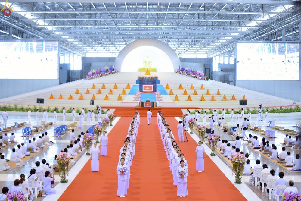ภาพ No.238979:วันอาทิตย์ที่ 17 สิงหาคม พ.ศ. 2568 งานบุญวันอาทิตย์ พิธีจุดเทียนใจ ไฟนิรันด์ อนันตชัย ณ วัดพระธรรมกาย จ.ปทุมธานี