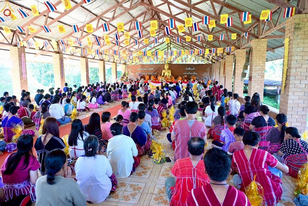 ภาพ No.272113:วันที่ 25 ตุลาคม พ.ศ. 2568 พิธีทอดกฐินสามัคคีทั่วไทย ณ สำนักสงฆ์บ้านเลโคะ อ.สบเมย จ.แม่ฮ่องสอน โดยคณะศิษยานุศิษย์ บูชาธรรม 81 ปี หลวงพ่อธัมมชโย