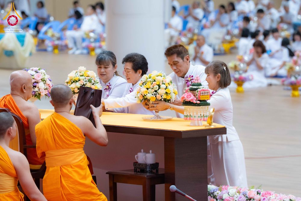 ภาพ No.310560:วันอาทิตย์ที่ 22 กุมภาพันธ์ พ.ศ. 2569 พิธีมุทิตาสักการะในโอกาสอายุวัฒนะมงคล 80 ปี พระพรหมวชิรปัญญาจารย์ (ทองดี สุรเตโช ป.ธ.9) ณ ห้องแก้วสารพัดนึก 2 วัดพระธรรมกาย จ.ปทุมธานี