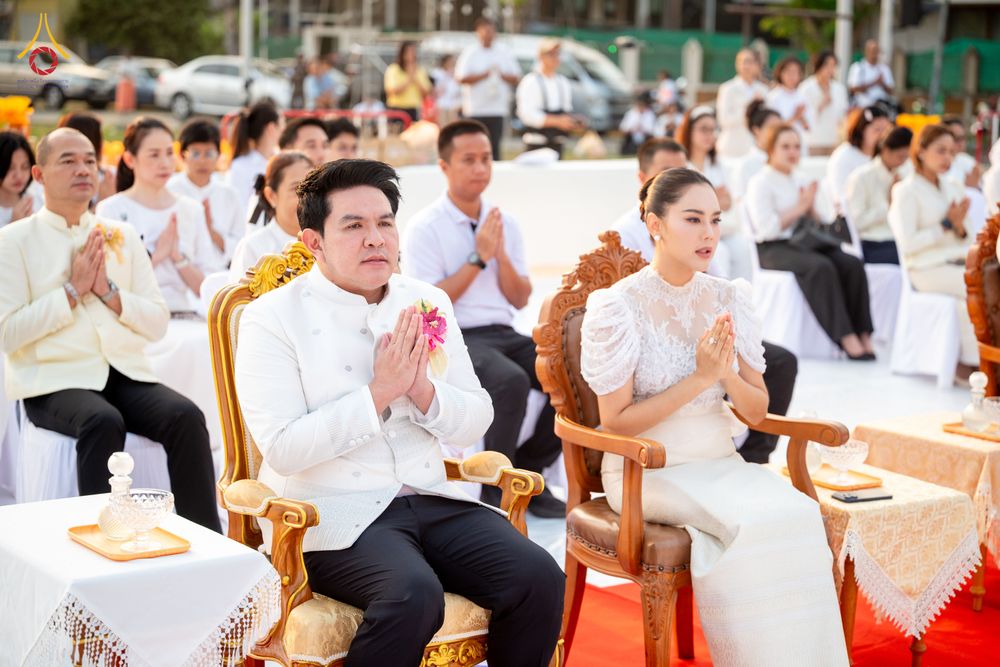 ภาพ No.318012:วันเสาร์ที่ 4 เมษายน พ.ศ. 2569 งานทำบุญเมืองใจกลางอยุธยา  ตักบาตรพระ 1,109 รูป ณ ถนนชีกุน หน้าวัดมหาธาตุ และวัดราชบูรณะ