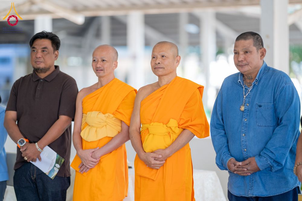 ภาพ No.291002:วันจันทร์ที่ 5 มกราคม พ.ศ. 2569  วัดพระธรรมกาย มูลนิธิธรรมกาย  จัดพิธีมอบของขวัญสนับสนุนการจัดกิจกรรมงานวันเด็กแห่งชาติ ประจำปี พ.ศ. 2569 ให้แก่องค์กรภาคีเครือข่ายกว่า 200 องค์กร ณ วัดพระธรรมกาย อ.คลองหลวง จ.ปทุมธานี