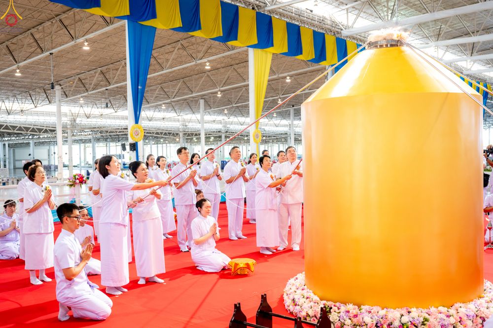 ภาพ No.342825:วันอาทิตย์ที่ 9 สิงหาคม พ.ศ.2569 พิธีจุดเทียนใจ ไฟนิรันดร์ อนันตชัย ณ รัตนบัลลังก์ วัดพระธรรมกาย