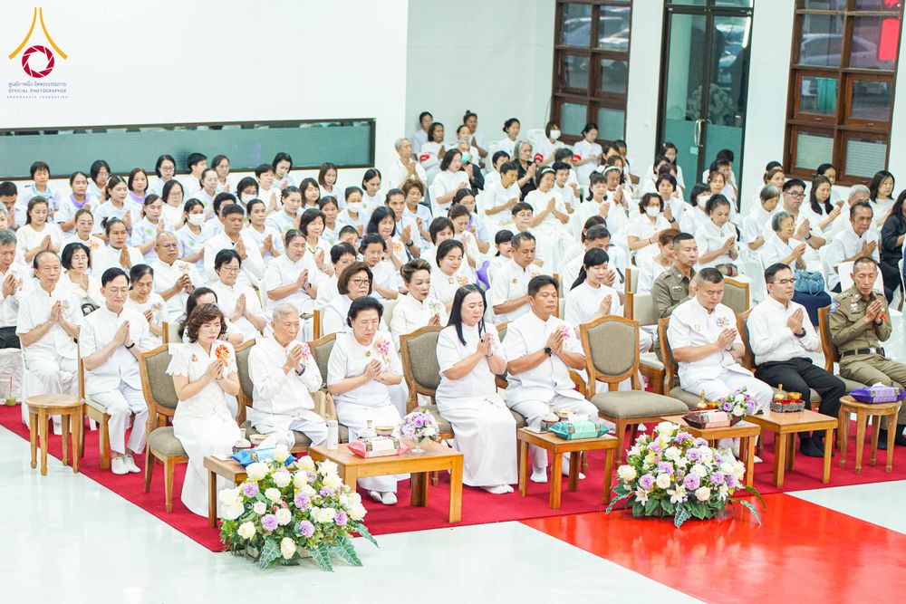 ภาพ No.316267:วันเสาร์ที่ 28 มีนาคม พ.ศ. 2569 พิธีบำเพ็ญกุศล คุณพ่อณรงค์ จินตมากุล  สิริอายุ 99 ปี 11 เดือน โยมบิดา พระครูปลัดรัตนวีรวัฒน์ (รังสฤษดิ์ อิทฺธิจินตโก) ที่ปรึกษาเจ้าคณะจังหวัดปทุมธานี เจ้าอาวาสวัดพระธรรมกาย  ณ ห้องปลูกศรัทธา 2 วัดพระธรรมกาย ปทุมธานี