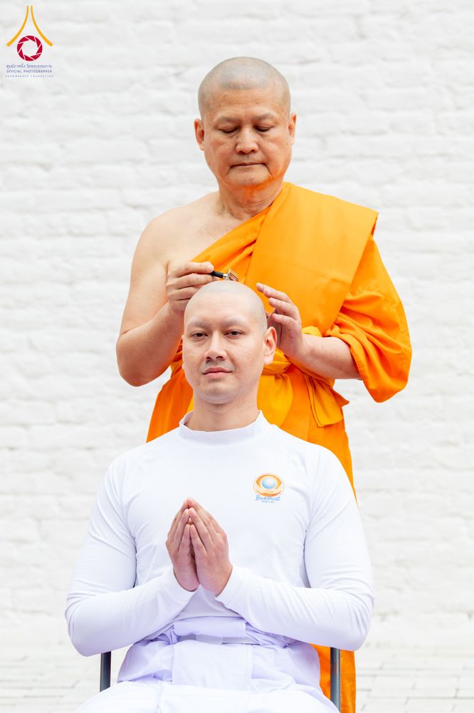 ภาพ No.336707:วันศุกร์ที่ 12 มิถุนายน พ.ศ. 2569 พิธีตัดปอยผมและพิธีปลงผมนาคธรรมทายาท  ภาคพื้นยุโรป รุ่นที่ 11   ณ วัดพระธรรมกายเบลเยียม ประเทศเบลเยียม