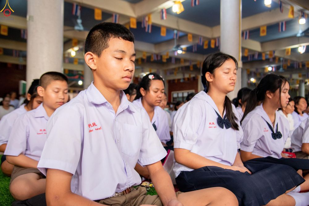 ภาพ No.301264:วันที่ 22 มกราคม พ.ศ. 2569 พิธีทอดผ้าป่าทำนุบำรุงศาสนสถาน ณ วัดใหม่พิบูลย์ผล อ.สองพี่น้อง จ.สุพรรณบุรี ในโครงการธรรมยาตรา กตัญญูบูชา มหาปูชนียาจารย์ พระมงคลเทพมุนี(สด จนฺทสโร) พระผู้ปราบมาร อนุสรณ์สถาน 7 แห่ง ปีที่ 14