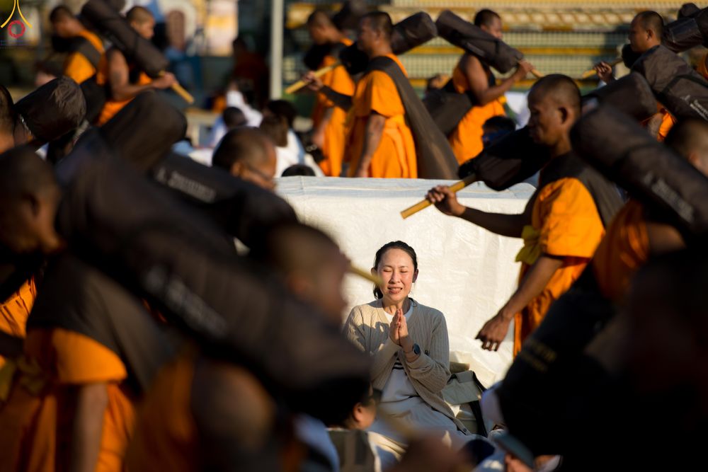 ภาพ No.293036:วันที่ 11 มกราคม พ.ศ. 2569 พิธีต้อนรับพระธรรมยาตรา ณ อนุสรณ์สถานลำดับที่ 3 (ภาพชุดที่ 2) สถานที่เกิดในเพศสมณะ วัดสองพี่น้อง อำเภอสองพี่น้อง จังหวัดสุพรรณบุรี ในโครงการธรรมยาตรา กตัญญูบูชา มหาปูชนียาจารย์ พระมงคลเทพมุนี(สด จนฺทสโร) พระผู้ปราบมาร อนุสรณ์สถ