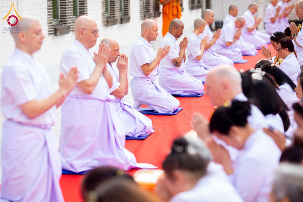ภาพ No.336784:วันที่ 14 มิถุนายน พ.ศ. 2569 พิธีอุปสมบทธรรมทายาท นานาชาติยุโรปรุ่นที่ 11 เบลเยียม