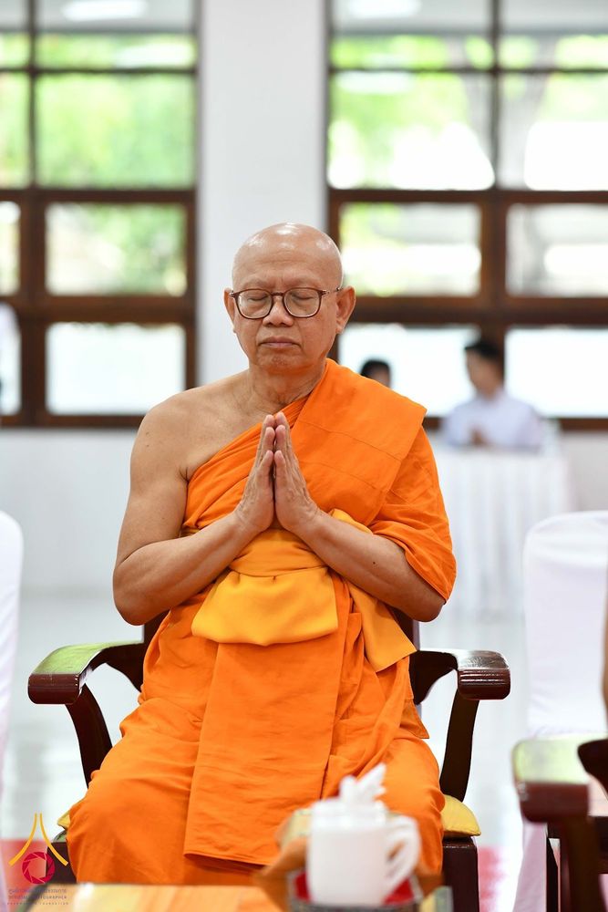ภาพ No.344221:วันที่ 12 สิงหาคม พ.ศ. 2569  พสกนิกรชาวอำเภอคลองหลวง พร้อมใจร่วมพิธีสวดพระพุทธมนต์และทำบุญตักบาตรถวายพระราชกุศล เนื่องในวันคล้ายวันพระราชสมภพ สมเด็จพระบรมราชชนนีพันปีหลวง และวันแม่แห่งชาติ 12 สิงหาคม 2569