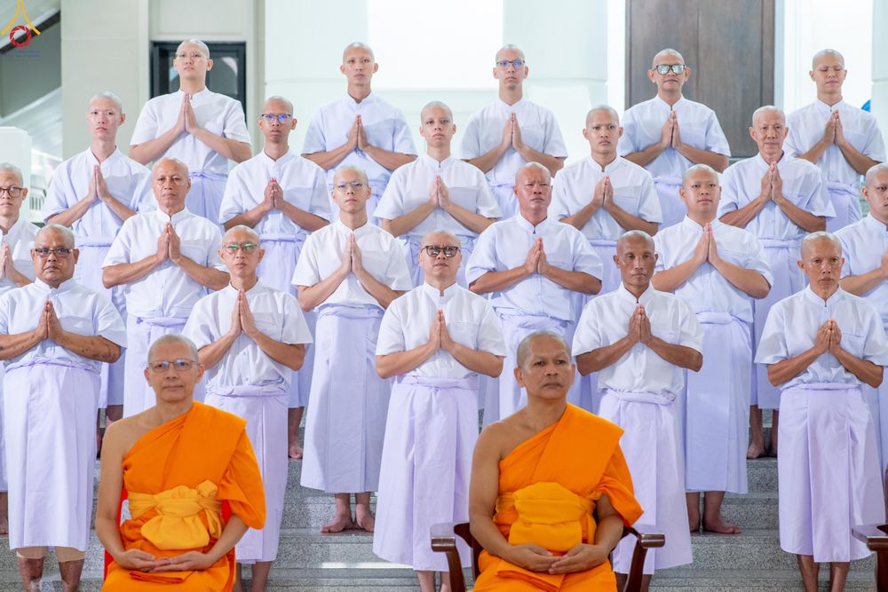 ภาพ No.333915:วันเสาร์ที่ 13 มิถุนายน พ.ศ.2569 พิธีเวียนประทักษิณ , พิธีวันทาสีมา , วันทาพระประธาน , พิธีขอขมาและมอบผ้าไตร โครงการอุปสมบทหมู่ผู้บริหาร รุ่นที่ 16 , โครงการอุปสมบทหมู่ธรรมทายาท ระดับอุดมศึกษา รุ่นที่ 53 (ภาคฤดูฝน) ณ โบสถ์พระไตรปิฏก วัดพระธรรมกาย