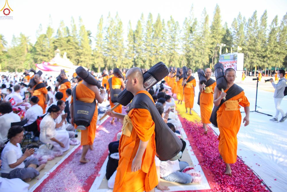 ภาพ No.289699:วันที่ 7 มกราคม พ.ศ. 2569 พิธีต้อนรับพระธรรมยาตรา ณ อนุสรณ์สถานลำดับที่ 2 สถานที่ตั้งมโนปณิธานบวชตลอดชีวิต อนุสรณ์สถานคลองบางนางแท่น อ.สามพราน จ.นครปฐม ในโครงการธรรมยาตรา กตัญญูบูชา มหาปูชนียาจารย์ พระมงคลเทพมุนี(สด จนฺทสโร) พระผู้ปราบมาร อนุสรณ์สถาน 7 แ