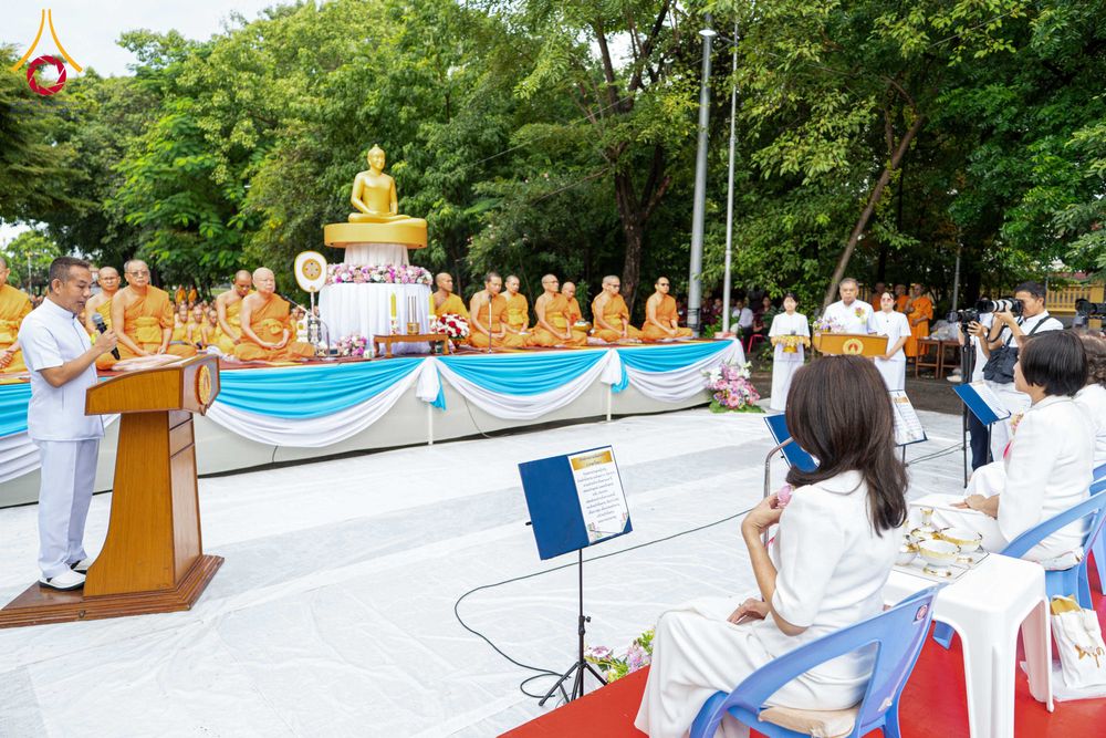 ภาพ No.351420:วันที่ 22 กันยายน พ.ศ. 2569  พิธีตักบาตรสามเณรธรรมทายาท โครงการบรรพชาพัฒนาคุณธรรม จริยธรรม  สำหรับนักเรียนนายสิบตำรวจ (นสต.) รุ่นที่ 16 ศูนย์ฝึกอบรมตำรวจภูธรภาค 1  ณ วัดพระพุทธบาทราชวรมหาวิหาร