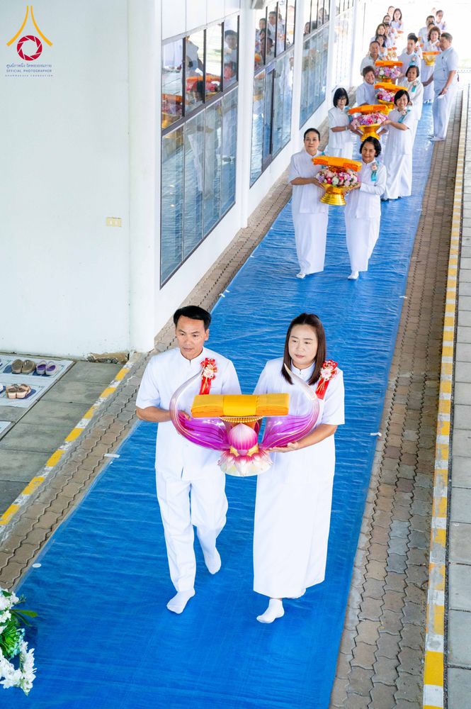 ภาพ No.278392:วันพุธที่ 10 ธันวาคม พ.ศ.2568  พิธีทอดผ้าป่าเพื่อสนับสนุนโครงการตักบาตรพระ 10,000 รูป เมืองกาญจนบุรี ณ อาคารปลูกศรัทธา วัดพระธรรมกาย