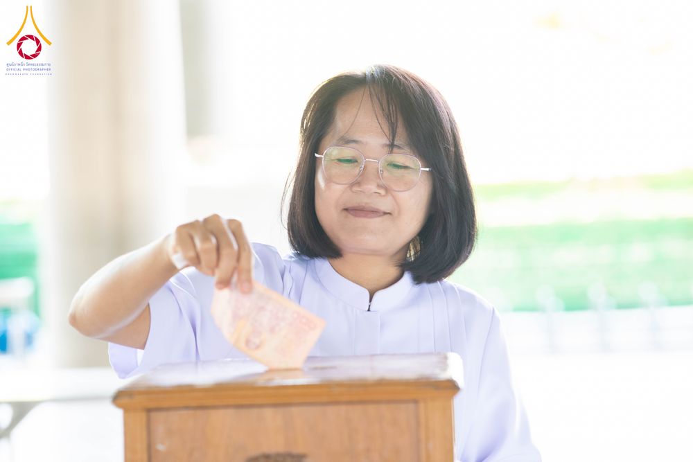 ภาพ No.339946:วันอาทิตย์ที่ 19 กรกฎาคม พ.ศ.2569 พิธีตักบาตรโครงการบรรพชาสามเณรนานาชาติ รุ่นที่ 15 ณ มหารัตนวิหารคด 6 วัดพระธรรมกาย