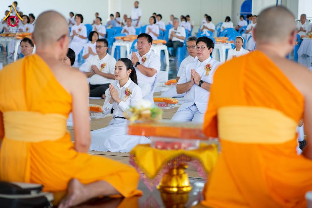 ภาพ No.315409:วันที่ 20 มีนาคม พ.ศ. 2569 พิธีเจริญพระพุทธมนต์ เนื่องในวาระอายุวัฒนมงคล 75 ปี พระเดชพระคุณพระภาวนาธรรมวิเทศ วิ. (ภูเบศ ฌานาภิญโญ) ผู้ช่วยเจ้าอาวาสวัดพระธรรมกาย และเจ้าอาวาสวัดพระธรรมกายเบเนลักซ์ ประเทศเบลเยียม  ณ หอฉันคุณยายอาจารย์ฯ วัดพระธรรมกาย