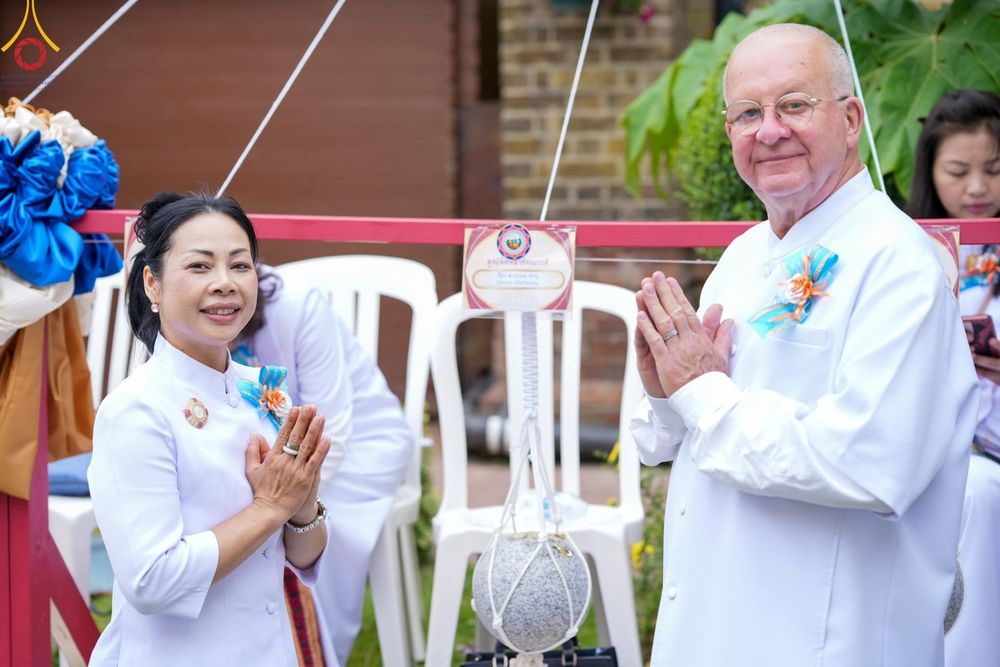 ภาพ No.142712:พิธีพัทธสีมา ประดิษฐานลูกนิมิตมหาสมบัติ สถาปนาอุโบสถวัดพระธรรมกายลอนดอน บูชาธรรม 80 ปี หลวงพ่อธัมมชโย วันเสาร์ที่ 22 มิถุนายน พ.ศ. 2567