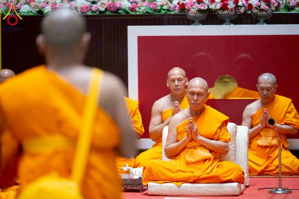 ภาพ No.277865:วันเสาร์ที่ 6 ธันวาคม พ.ศ. 2568 พิธีบรรพชาอุปสมบทและพิธีถวายบาตร โครงการอุปสมบทบูชาธรรมมหาปูชนียาจารย์ ประจำปี พ.ศ.2568 โครงการบวชพระนานาชาติ AEC และ WAB รุ่น CEO (นักบริหาร) รุ่นที่ 5 ณ มหาธรรมกายเจดีย์ วัดพระธรรมกาย