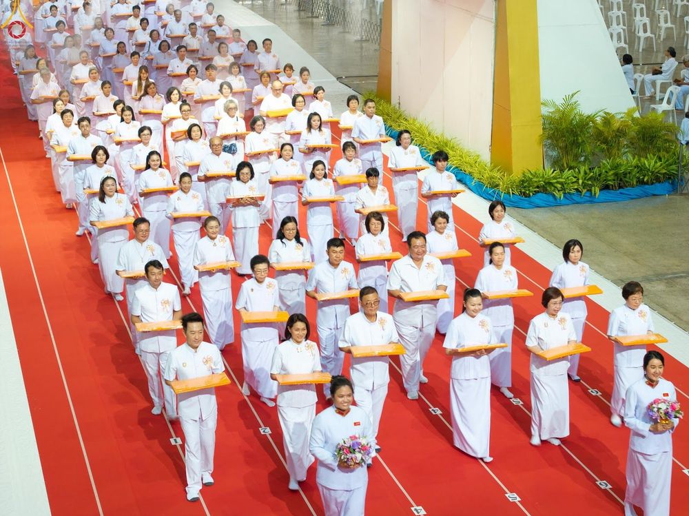 ภาพ No.345643:วันพฤหัสบดีที่ 27 สิงหาคม พ.ศ.2569 พิธีทอดผ้าป่าเพื่อถวายอุปกรณ์สื่อโสตทัศน์ อาคาร 82 ปี หลวงพ่อธัมมชโย พิธีทอดผ้าป่าสมทบกฐินวัดพระธรรมกาย และสมทบกฐิน 30,000 กว่าวัดทั่วไทย ครั้งที่ 1 ประจำปี พุทธศักราช 2569 ณ วัดพระธรรมกาย ปทุมธานี