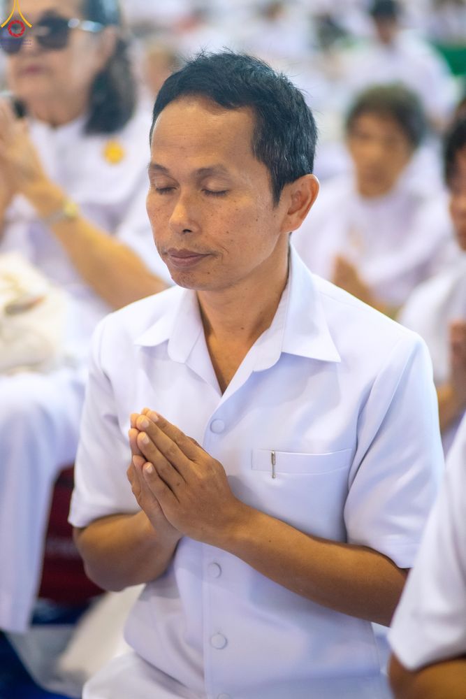 ภาพ No.337627:วันอาทิตย์ต้นเดือน 5 กรกฎาคม พ.ศ.2569 พิธีตักบาตรข้าวสารอาหารแห้ง  ณ บ้านแก้วเรือนทองคุณยายฯ วัดพระธรรมกาย