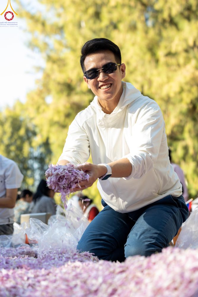 ภาพ No.105689:พิธีต้อนรับพระธรรมยาตรา ในโครงการธรรมยาตรากตัญญูบูชา มหาปูชนียาจารย์ พระมงคลเทพมุนี(สด จนฺทสโร) พระผู้ปราบมาร อนุสรณ์สถาน 7 แห่ง ปีที่ 12 วันที่ 3 มกราคม พ.ศ. 2567 ณ อนุสรณ์สถานโลตัสแลนด์ จ.สุพรรณบุรี
