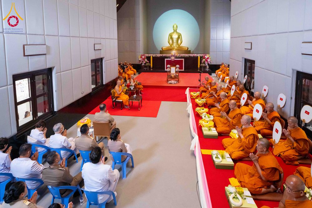 ภาพ No.309016:วันอาทิตย์ที่ 8 กุมภาพันธ์ พ.ศ. 2569  พิธีต้อนรับพระบัญชาสมเด็จพระสังฆราช แต่งตั้ง  “พระครูปลัดรัตนวีรวัฒน์” (รังสฤษดิ์ อิทฺธิจินฺตโก) เจ้าอาวาสวัดพระธรรมกาย ให้ดำรงตำแหน่ง “ที่ปรึกษาเจ้าคณะจังหวัดปทุมธานี”