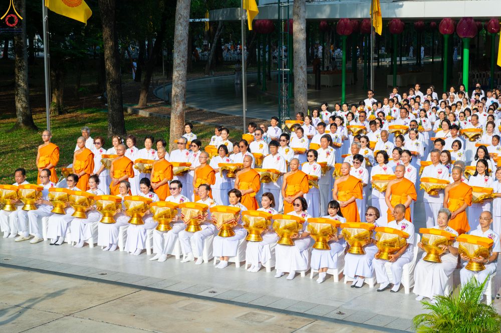 ภาพ No.328528:วันเสาร์ที่ 2 พฤษภาคม พ.ศ.2569 พิธีอุปสมบทสามเณรเตรียม DCI รุ่นที่ 23 ณ อุโบสถพระไตรปิฎก วัดพระธรรมกาย จังหวัดปทุมธานี
