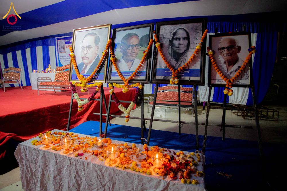 ภาพ No.283810:วันที่ 6-7 ธันวาคม พ.ศ. 2568  พิธีรับมอบหนังสือแสดงเจตจำนงถวายสิทธิครอบครองและใช้ประโยชน์วัดสันติวัน เมืองนาคปูร์  พิธีจุดโคมประทีปถวายเป็นพุทธบูชา และอุทิศบุญกุศลแด่ ดร.บี.อาร์. อัมเบดการ์  พิธีบูชาข้าวพระถ่ายทอดสดจากประเทศไทย