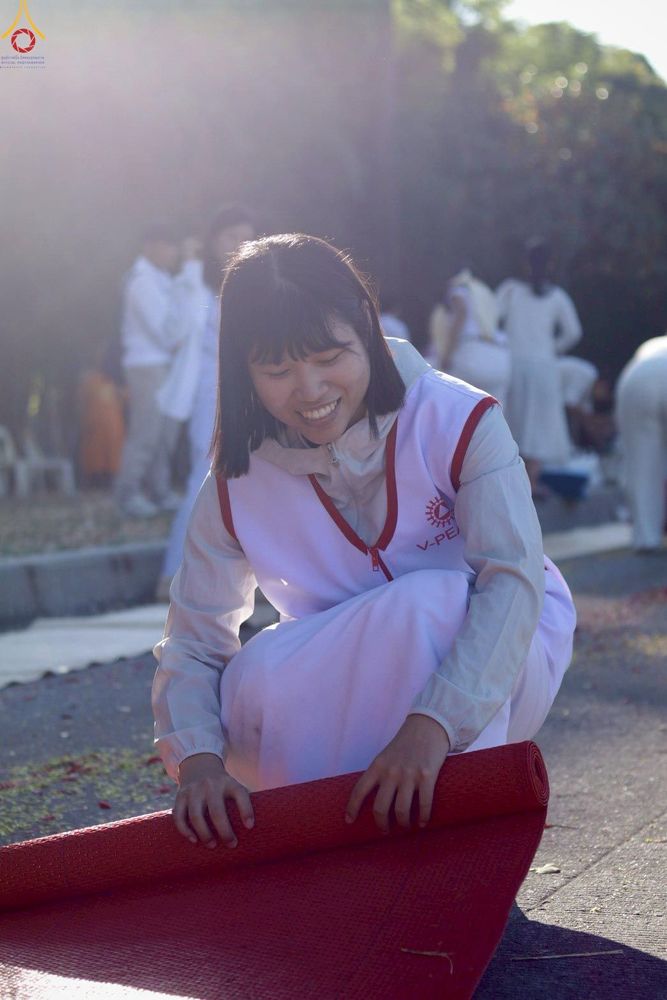 ภาพ No.296102:ภาพเบื้องหลังอาสาสมัครรวมใจ ชุดที่ 1 ในโครงการธรรมยาตรา กตัญญูบูชา มหาปูชนียาจารย์ พระมงคลเทพมุนี(สด จนฺทสโร) พระผู้ปราบมาร อนุสรณ์สถาน 7 แห่ง ปีที่ 14