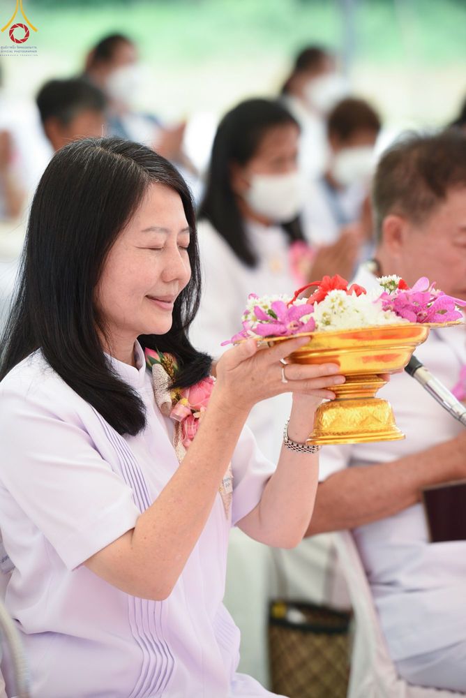 ภาพ No.78011:พิธีทอดผ้าป่า ปิดแผ่นทองเสาเข็มมหามงคลต้นแรก  เพื่อสร้างอาคารปฏิบัติธรรม 80 ปี หลวงพ่อธัมมชโย   ณ ศูนย์ปฏิบัติธรรมวิหารแดง  ตำบลเจริญธรรม อำเภอวิหารแดง จ.สระบุรี วันเสาร์ที่ 18 กุมภาพันธ์ พ.ศ.2566