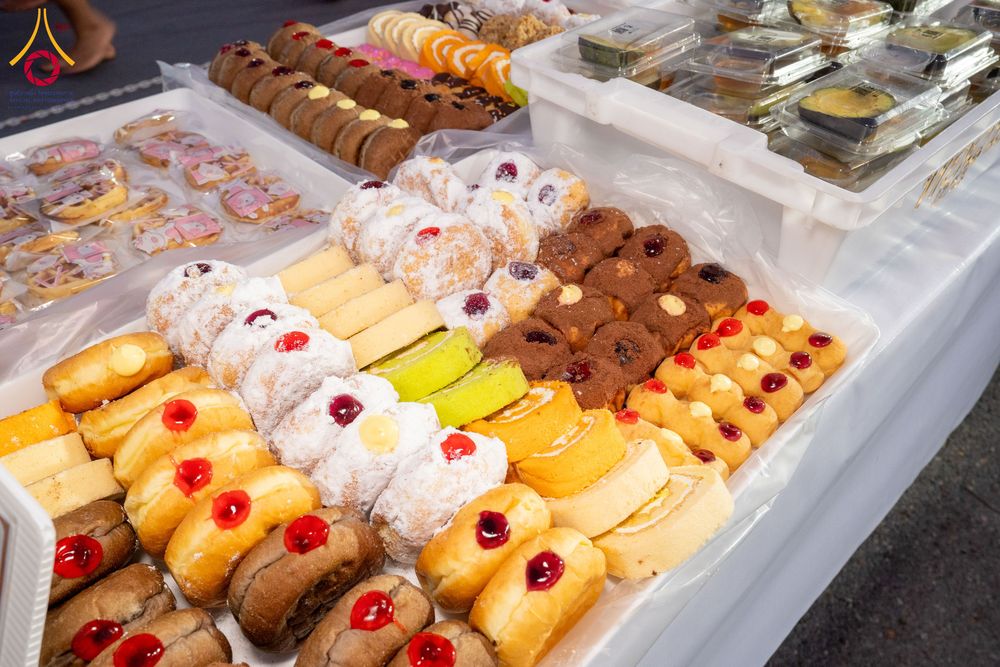 ภาพ No.288900:วันที่ 6 มกราคม พ.ศ. 2569 พิธีถวายภัตตาหารเป็นสังฆทาน แด่พระธรรมยาตรา ในโครงการธรรมยาตรา กตัญญูบูชา มหาปูชนียาจารย์ พระมงคลเทพมุนี(สด จนฺทสโร) พระผู้ปราบมาร อนุสรณ์สถาน 7 แห่ง ปีที่ 14 ณ อนุสรณ์สถานมหาวิหารพระมงคลเทพมุนี (โลตัสแลนด์) อ.สองพี่น้อง จ.สุพรร