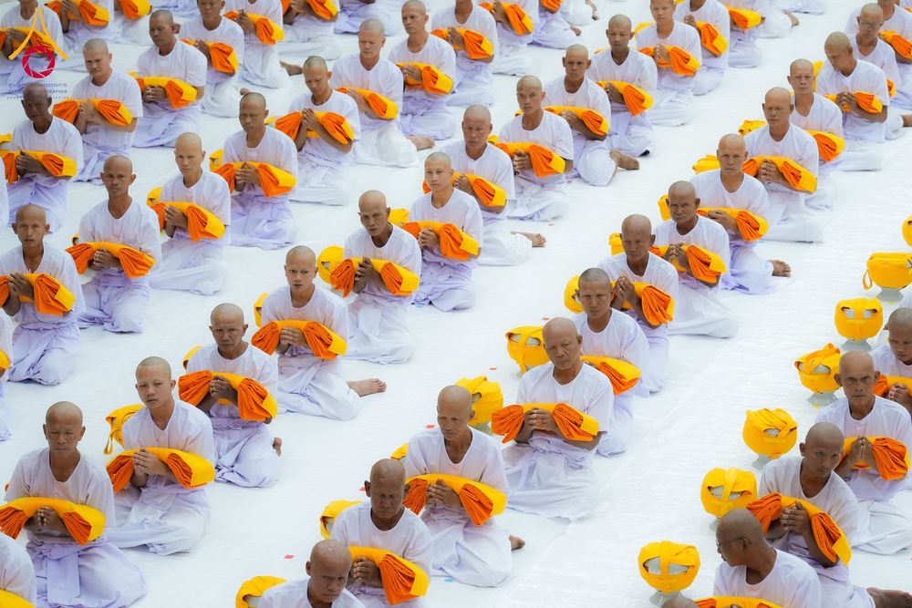 ภาพ No.281223:วันที่ 4 ธันวาคม พ.ศ. 2568 พิธีบรรพชาสามเณร ในโครงการบวชบูชาธรรมมหาปูชนียาจารย์  ณ วัดกลางพระอารามหลวง จังหวัดบุรีรัมย์