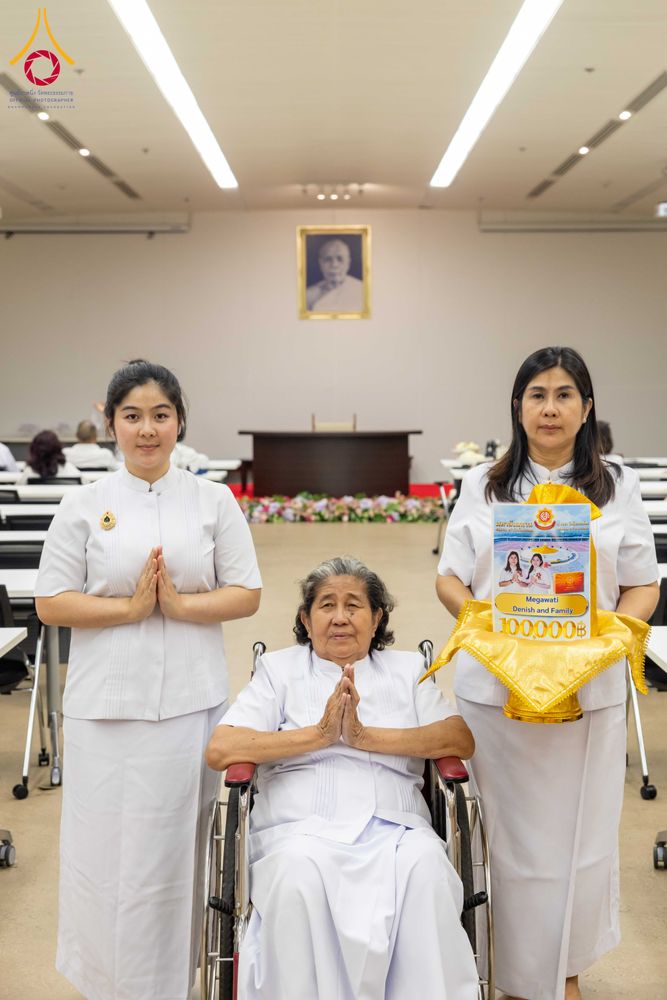 ภาพ No.324861:วันพฤหัสบดีที่ 23 เมษายน พ.ศ.2569  หลวงพ่อทัตตชีโว รองเจ้าอาวาสวัดพระธรรมกาย ถวายการต้อนรับและปฏิสันถารคณะชาวอินโดนีเซีย
