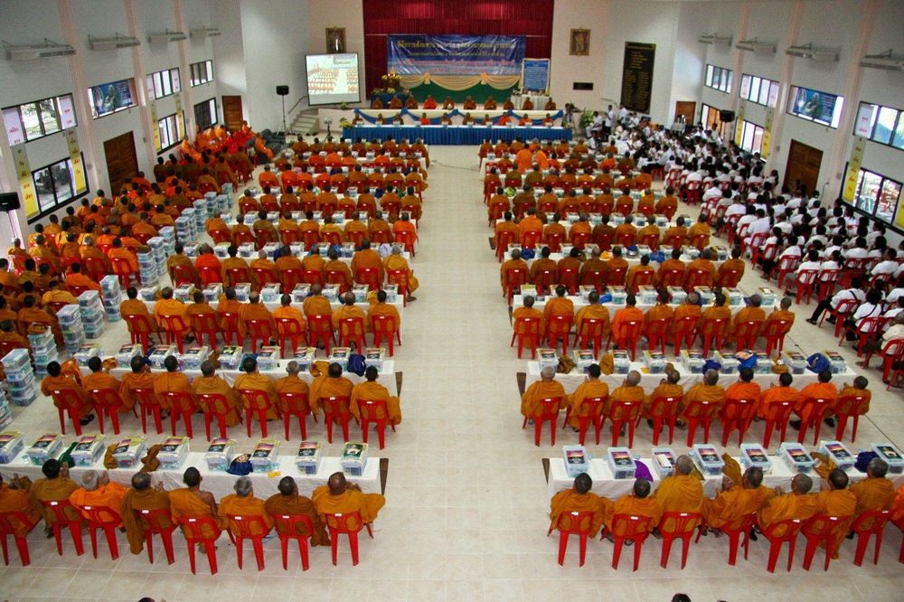 ภาพ No.3304:พิธีถวายสังฆทานแด่คณะสงฆ์ 266 วัด ใน 4 จังหวัดภาคใต้ ครั้งที่ 51