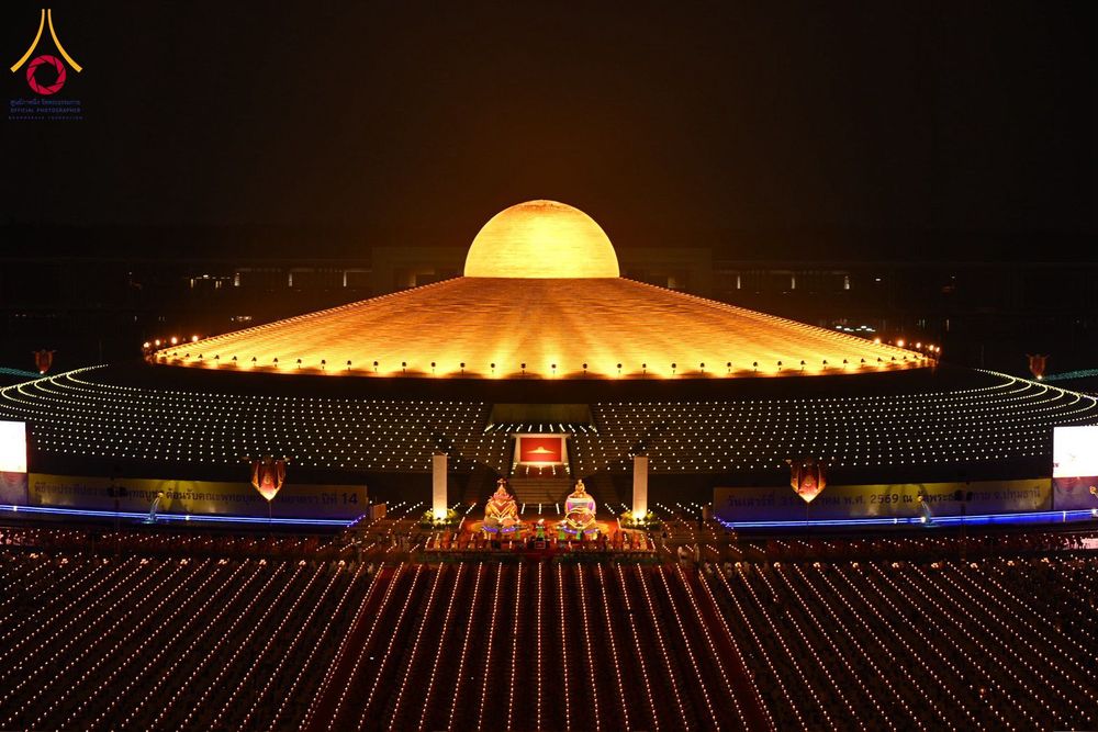 ภาพ No.307154:วันที่ 31 มกราคม พ.ศ. 2569  พิธีจุดประทีปธรรมถวายเป็นพุทธบูชา  และบูชาธรรมมหาปูชนียาจารย์ (ภาพชุดที่ 1) ณ วัดพระธรรมกาย ปทุมธานี ในโครงการธรรมยาตรา กตัญญูบูชา มหาปูชนียาจารย์ พระมงคลเทพมุนี(สด จนฺทสโร) พระผู้ปราบมาร อนุสรณ์สถาน 7 แห่ง ปีที่ 14