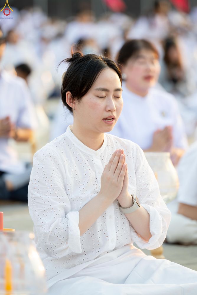 ภาพ No.307479:วันที่ 31 มกราคม พ.ศ. 2569 พิธีจุดประทีปธรรมถวายเป็นพุทธบูชา  และบูชาธรรมมหาปูชนียาจารย์ (ภาพชุดที่ 2) ณ วัดพระธรรมกาย ปทุมธานี ในโครงการธรรมยาตรา กตัญญูบูชา มหาปูชนียาจารย์ พระมงคลเทพมุนี(สด จนฺทสโร) พระผู้ปราบมาร อนุสรณ์สถาน 7 แห่ง ปีที่ 14