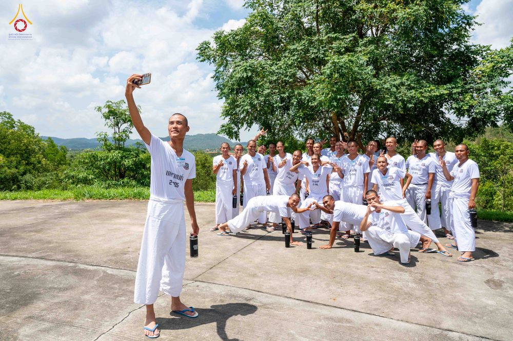 ภาพ No.340577:วันที่ 24-25 กรกฎาคม พ.ศ. 2569 โครงการพัฒนาคุณธรรม จริยธรรม สำหรับนักเรียนนายสิบตำรวจ (นสต.) รุ่นที่ 17 ศูนย์ฝึกอบรมตำรวจภูธรภาค 1 ได้จัดกิจกรรม WalkRally สวดมนต์นั่งสมาธิ และฟังธรรมจากพระอาจารย์ ณ ศูนย์ปฏิบัติธรรมเวิล์ดพีช วัลเล่ย์ (World Peace Valley) 
