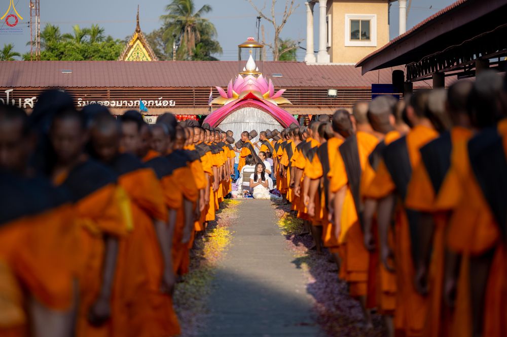 ภาพ No.295322:วันที่ 16 มกราคม พ.ศ. 2569 พิธีต้อนรับพระธรรมยาตรา อนุสรณ์สถานลำดับที่ 4 (ภาพชุดที่ 2) สถานที่เกิดด้วยกายธรรม ณ วัดโบสถ์บน ต.บางคูเวียง จ.นนทบุรี ในโครงการธรรมยาตรา กตัญญูบูชา มหาปูชนียาจารย์ พระมงคลเทพมุนี(สด จนฺทสโร) พระผู้ปราบมาร อนุสรณ์สถาน 7 แห่ง ปี