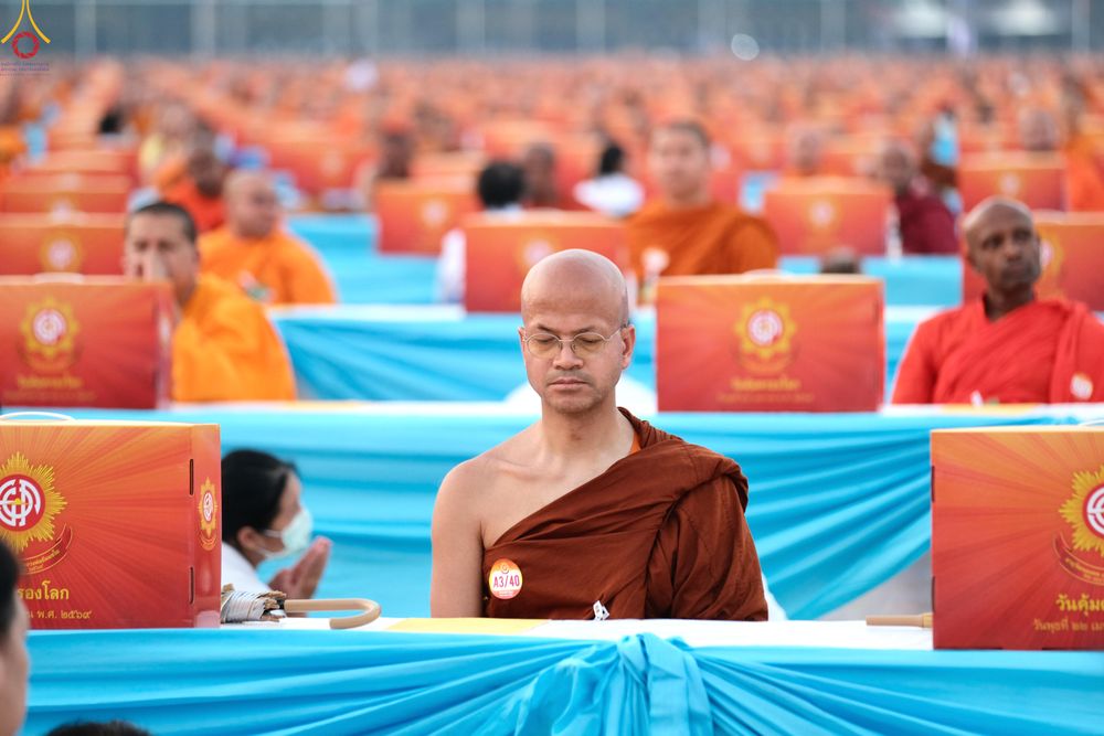 ภาพ No.324998:วันที่ 22 เมษายน พ.ศ.2569 (วันคุ้มครองโลก) พิธีถวายมหาสังฆทาน 40,000 กว่าวัดทั่วประเทศ (ชุดที่ 2) ณ ลานธรรม พระมหาธรรมกายเจดีย์ วัดพระธรรมกาย