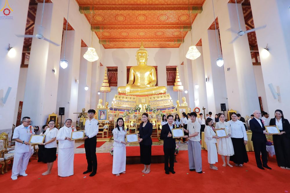 ภาพ No.289068:วันพุธที่ 17 ธันวาคม พ.ศ.2568 กิจกรรมเยาวชนไทยรวมใจทำความดี "เด็กดีมหานคร ต้นแบบด้านศีลธรรม" แข่งขันสอบตอบปัญหาศีลธรรมในพระพุทธศาสนา ครั้งที่ 7 และวันรวมพลังเด็กดี V-Star ประจำปี 2568 ณ วัดมหาธาตุยุวราชรังสฤษฎิ์ราชวรมหาวิหาร กรุงเทพมหานคร