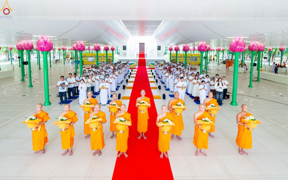 ภาพ No.328467:วันเสาร์ที่ 2 พฤษภาคม พ.ศ.2569 พิธีอุปสมบทสามเณรเตรียม DCI รุ่นที่ 23 ณ อุโบสถพระไตรปิฎก วัดพระธรรมกาย จังหวัดปทุมธานี
