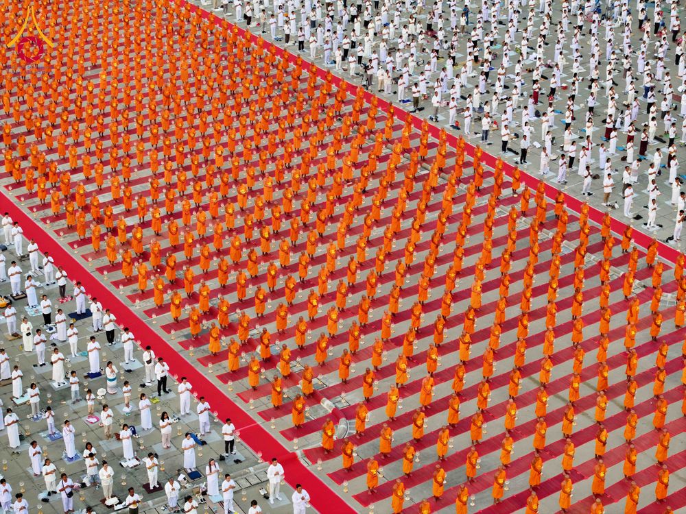 ภาพ No.307193:วันที่ 31 มกราคม พ.ศ. 2569  พิธีจุดประทีปธรรมถวายเป็นพุทธบูชา  และบูชาธรรมมหาปูชนียาจารย์ (ภาพชุดที่ 1) ณ วัดพระธรรมกาย ปทุมธานี ในโครงการธรรมยาตรา กตัญญูบูชา มหาปูชนียาจารย์ พระมงคลเทพมุนี(สด จนฺทสโร) พระผู้ปราบมาร อนุสรณ์สถาน 7 แห่ง ปีที่ 14