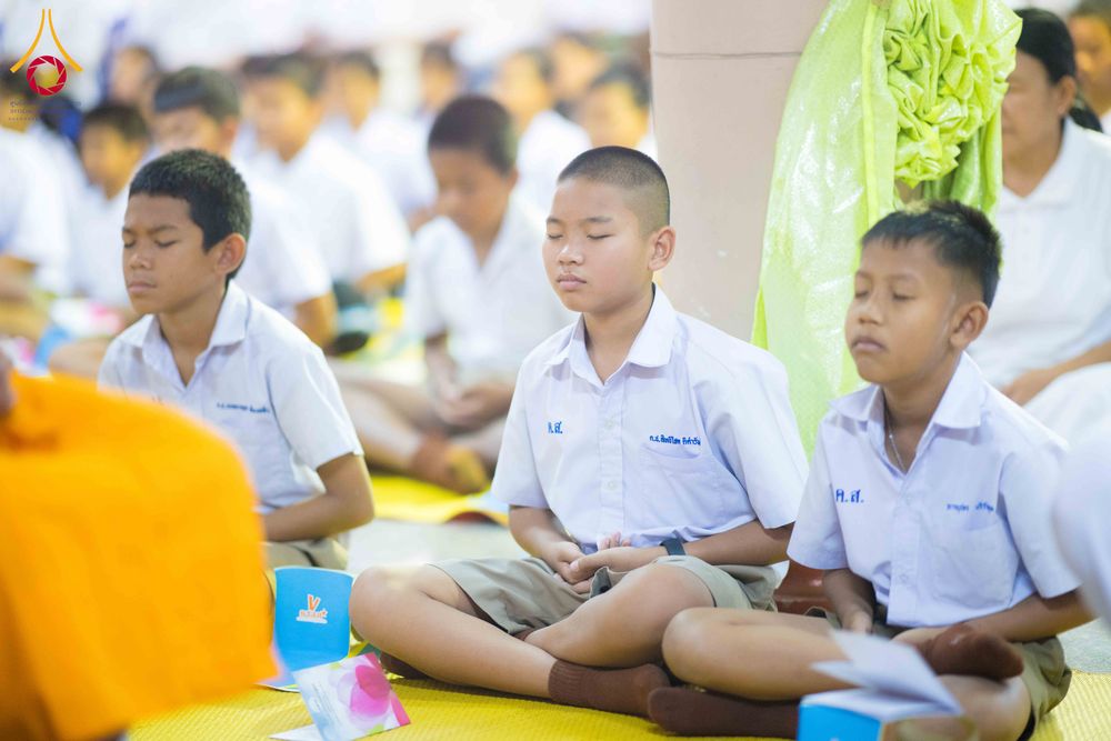 ภาพ No.304334:วันที่ 27 มกราคม พ.ศ. 2569 พิธีทอดผ้าป่าทำนุบำรุงศาสนสถาน ณ วัดไทยเจริญ อ.บางกรวย จ.นนทบุรี ในโครงการธรรมยาตรา กตัญญูบูชา มหาปูชนียาจารย์ พระมงคลเทพมุนี(สด จนฺทสโร) พระผู้ปราบมาร อนุสรณ์สถาน 7 แห่ง ปีที่ 14