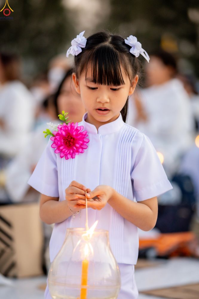 ภาพ No.302197:วันที่ 23 มกราคม พ.ศ. 2569 พิธีจุดประทีปธรรมถวายเป็นพุทธบูชา (ภาพชุดที่ 2) และบูชาธรรมมหาปูชนียาจารย์  ณ อนุสรณ์สถานลำดับที่ 5 สถานที่เผยแผ่วิชชาธรรมกายครั้งแรก อนุสรณ์สถานบางปลา วัดบางปลา อำเภอบางเลน จังหวัดนครปฐม ในโครงการธรรมยาตรา กตัญญูบูชา มหาปูชนีย