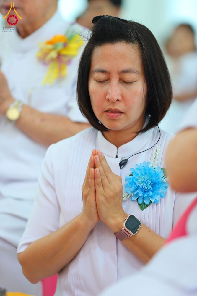 ภาพ No.291173:วันพุธที่ 7 มกราคม พ.ศ. 2569  พิธีบรรจุพระบรมสารีริกธาตุภายในพระเกตุองค์พระประธาน สมโภชพระประธาน พระธรรมกาย พิธีทอดผ้าป่า บุญแสงสว่าง ติดตั้งโซล่าเซล ณ ศูนย์ปฏิบัติธรรมพระมงคลเทพมุนี อ.สองพี่น้อง จ.สุพรรณบุรี