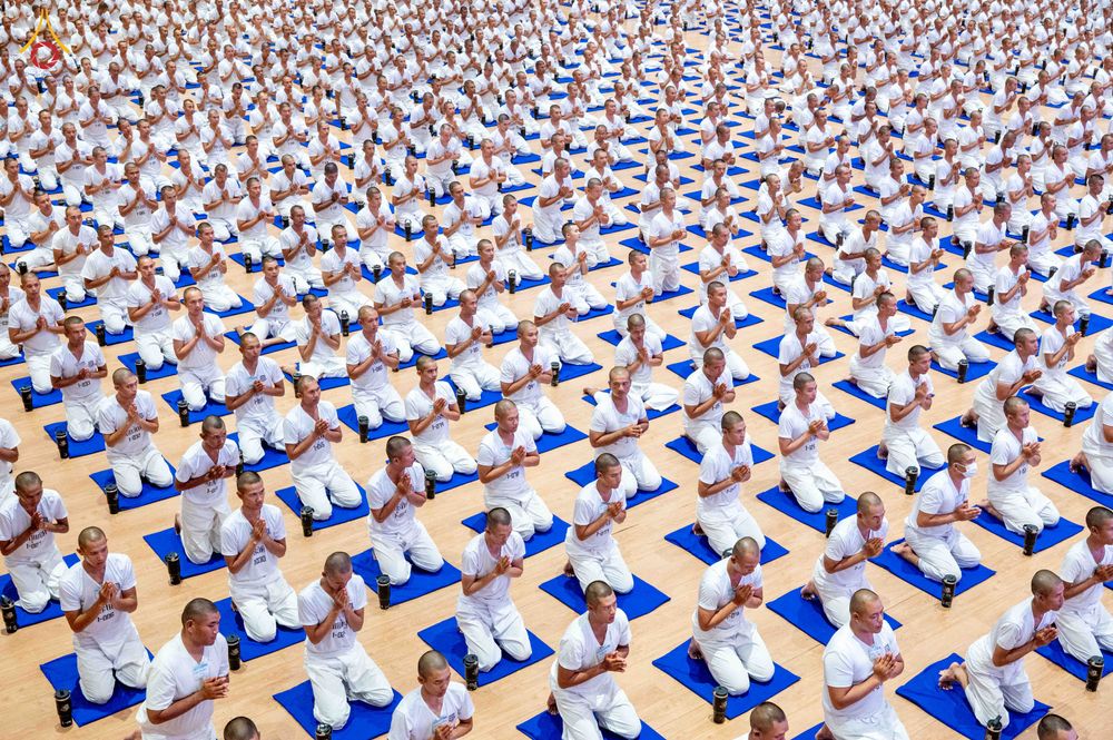 ภาพ No.340301:วันที่ 23 กรกฎาคม พ.ศ. 2569 พิธีเปิดโครงการพัฒนาคุณธรรม จริยธรรม สำหรับนักเรียนนายสิบตำรวจ (นสต.) รุ่นที่ 17 ศูนย์ฝึกอบรมตำรวจภูธรภาค 1 ระหว่างวันที่ 23-27 กรกฏาคม 2569 ( 5 วัน 4 คืน) ณ ศูนย์ปฏิบัติธรรมเวิล์ดพีช วัลเล่ย์ (World Peace Valley) เขาใหญ่  ต.ห