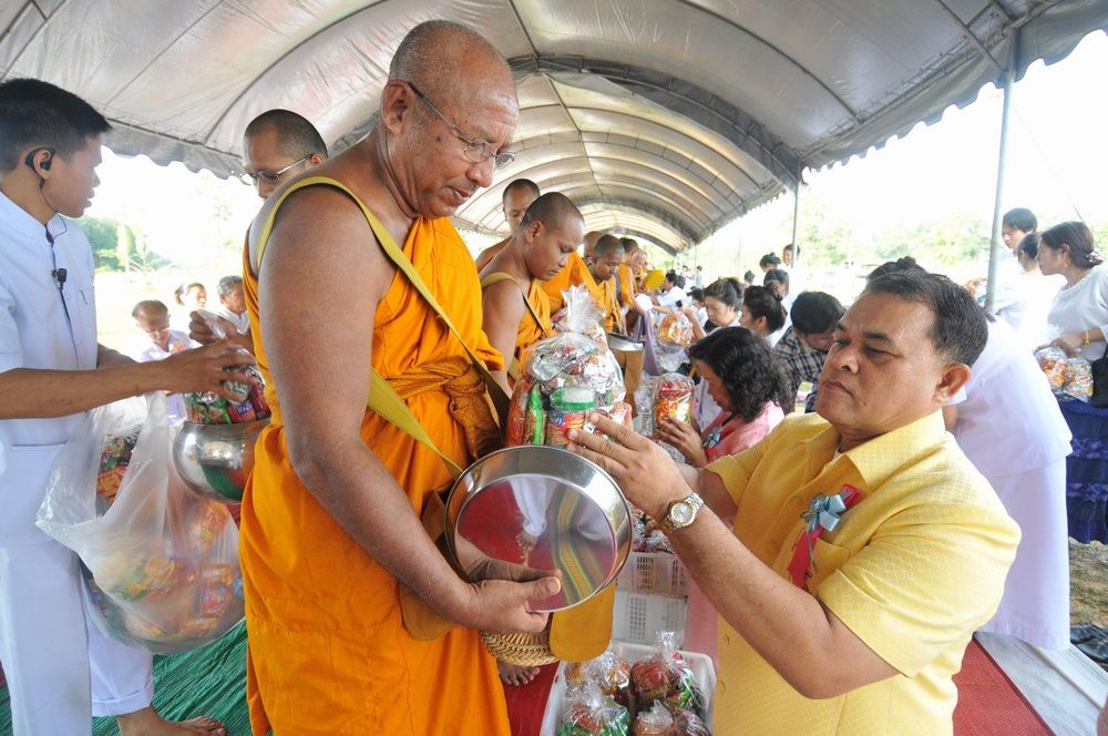 ภาพ No.3545:พิธีถวายสังฆทานแด่คณะสงฆ์ 286 วัด ใน 4 จังหวัดภาคใต้ ครั้งที่ 77