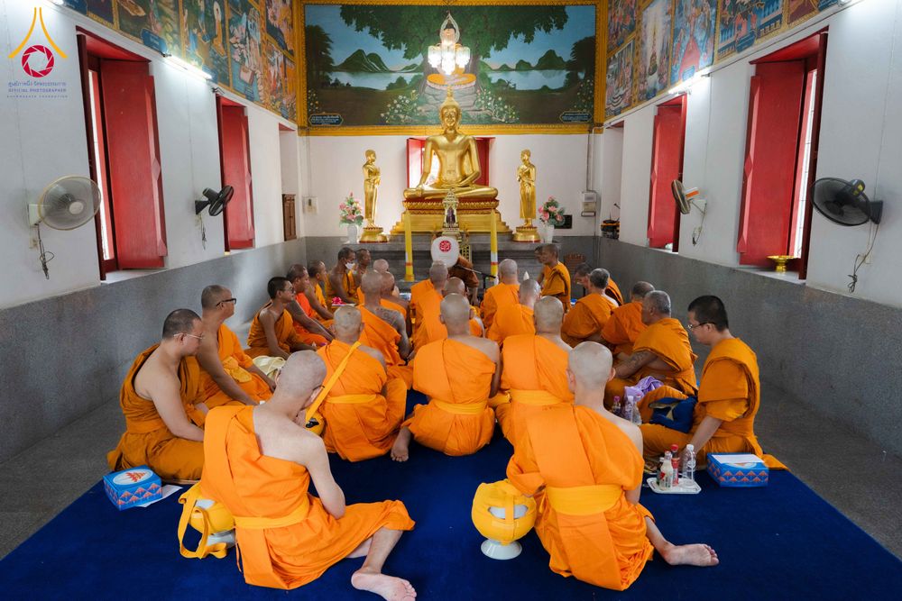 ภาพ No.341397:วันอาทิตย์ที่ 26 กรกฎาคม พ.ศ. 2569 ​โครงการอุปสมบทหมู่บูชาธรรมมหาปูชนียาจารย์ รุ่นที่ ๑ วัดกลางธนรินทร์ ต.บ้านแป้ง อ.พรหมบุรี จ.สิงห์บุรี