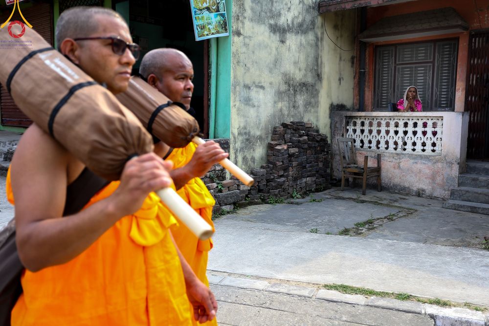 ภาพ No.317021:วันเสาร์ที่ 28 มีนาคม พ.ศ.2569 ธรรมยาตราจาริก ณ ซุ้มประตูลุมพินีเกต(Lumbini Gate) ประเทศเนปาล