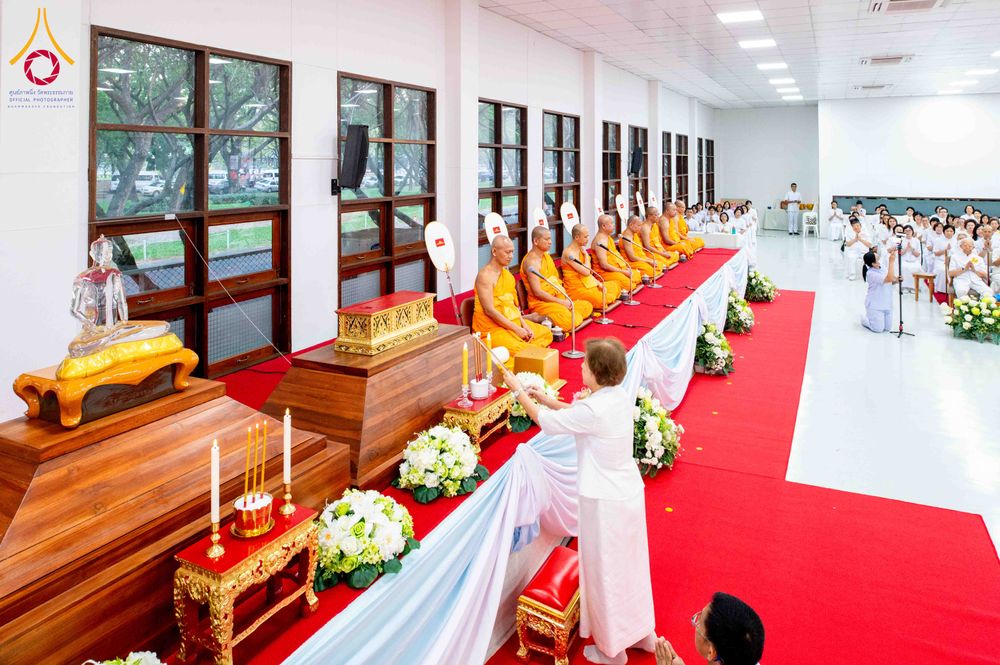 ภาพ No.314895:วันอาทิตย์ที่ 22 มีนาคม พ.ศ. 2569 พิธีบำเพ็ญกุศล คุณพ่อณรงค์ จินตมากุล  สิริอายุ 99 ปี 11 เดือน โยมบิดา พระครูปลัดรัตนวีรวัฒน์ (รังสฤษดิ์ อิทฺธิจินตโก) ที่ปรึกษาเจ้าคณะจังหวัดปทุมธานี เจ้าอาวาสวัดพระธรรมกาย  ณ ห้องปลูกศรัทธา 2 วัดพระธรรมกาย ปทุมธานี