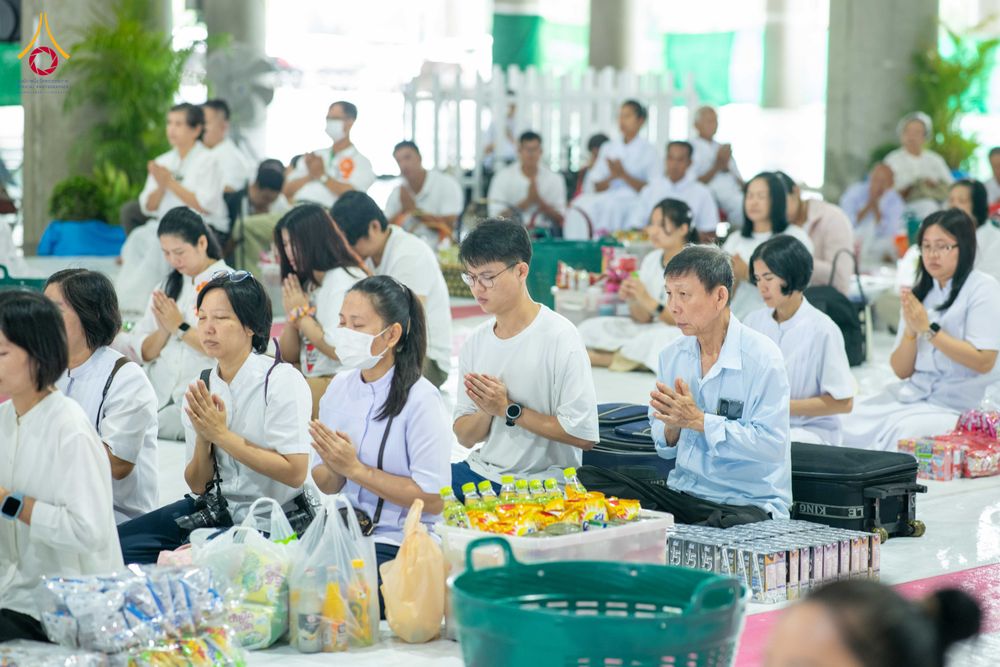 ภาพ No.342915:วันอาทิตย์ที่ 9 สิงหาคม พ.ศ.2569 พิธีตักบาตรฉลองพระใหม่ โครงการบรรพชาและอุปสมบทหมู่ รุ่นเข้าพรรษา ณ มหารัตนวิหาคด คอร์ 26 วัดพระธรรมกาย